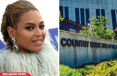 beyonce kicked out of country hall of fame